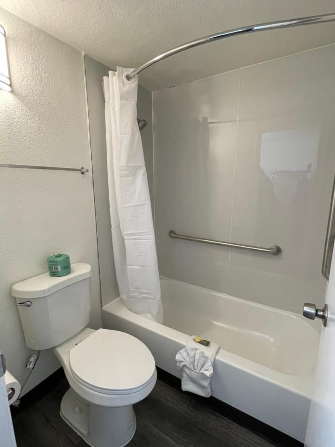 Masters Inn Atlanta - Doraville At I-85 & 285 Екстериор снимка