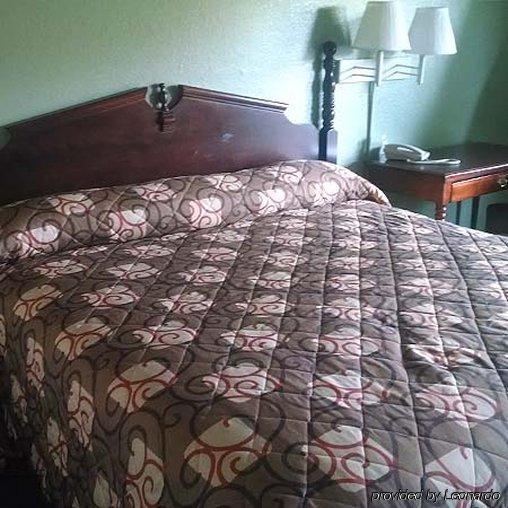 Masters Inn Atlanta - Doraville At I-85 & 285 Екстериор снимка